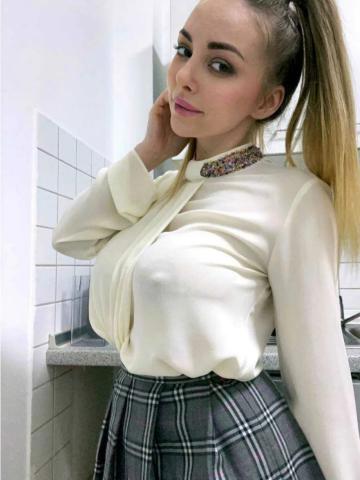 Проститутка Лючия